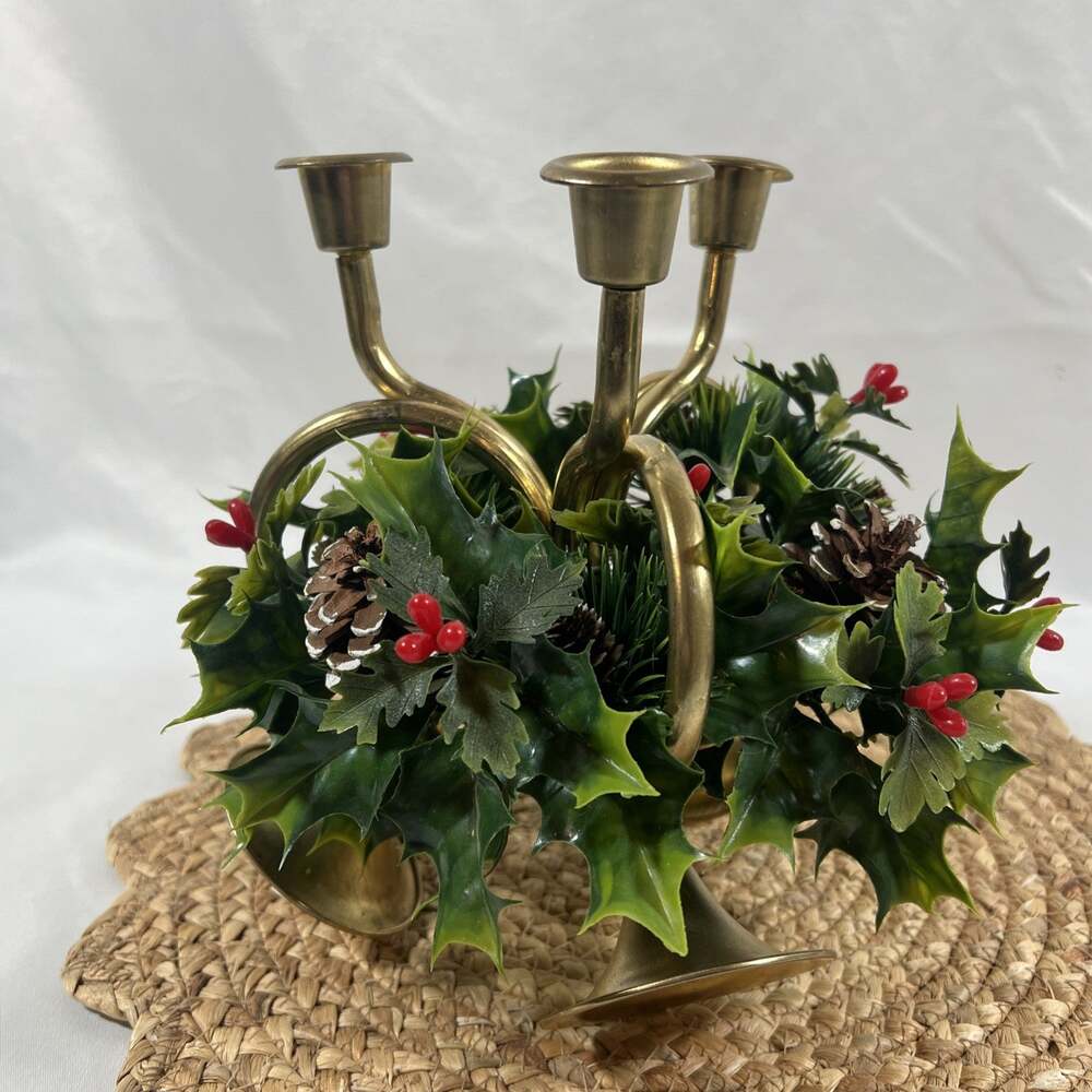 Vintage Brass Horn Trio w/ Candle Ring Holly Christmas for Taper Candlesticks - Picture 4 of 14